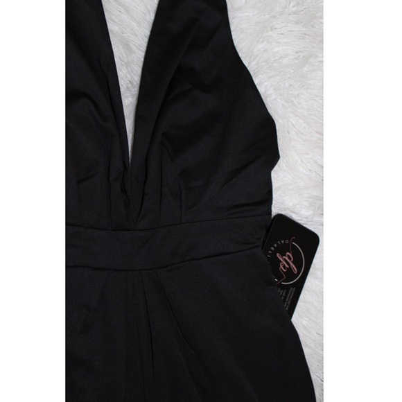 Gorgeous Deep V-Neck Black Halter Pantsuit Jumper - Picture 6 of 8